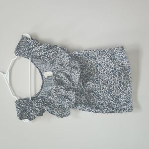 H&M Off the Shoulder Floral Blue and White Top Women's Medium